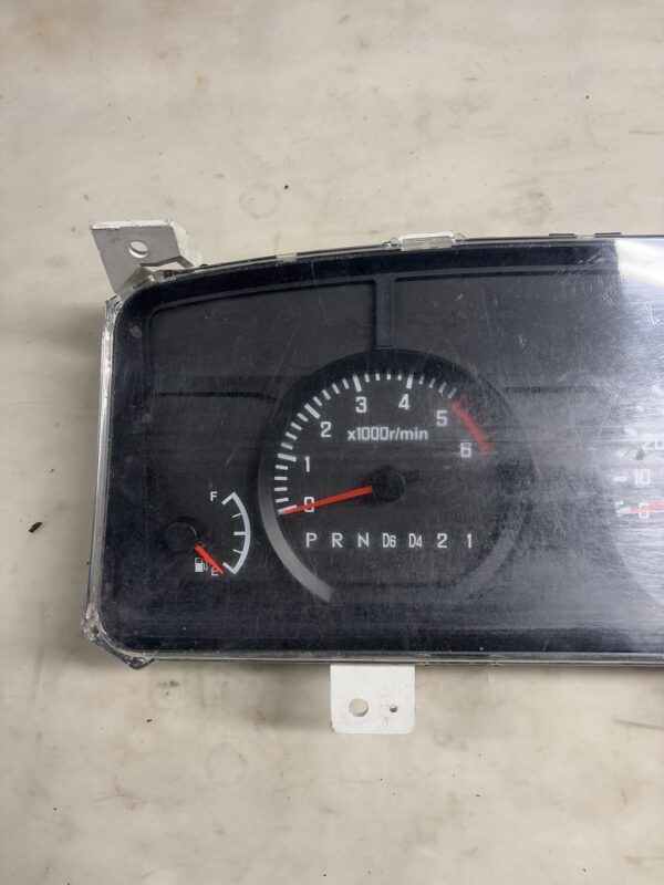 2012-2015 Isuzu NPR Speedometer Instrument Cluster - Image 5