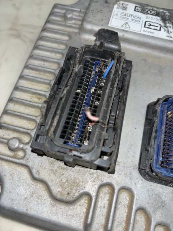 ISUZU NPR NQR NRR ECM 4HK1TC DENSO  275700-4923 891 - Image 3