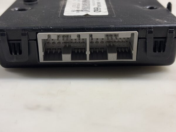 2017 ISUZU NPR Cabin Control Module 8982461660 OEM - Image 4