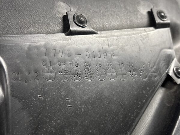2019 HINO 258/268 LEFT FRONT DOOR TRIM PANEL - Image 5