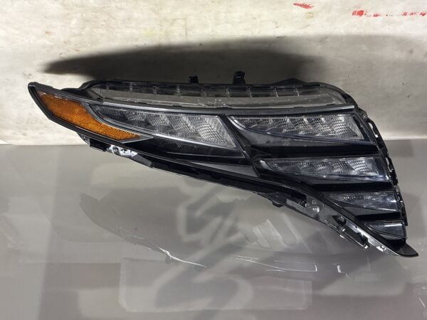 2021-2022 Hyundai Tucson Right LED Headlight 92208N9 OEM
