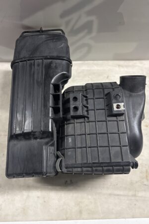 MITSUBISHI FUSO Air Cleaner Assembly ME423364 OEM