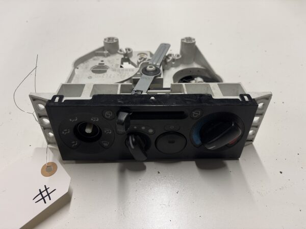 AC/Heater Climate Controller Panel Switch  Isuzu NPR 08-24