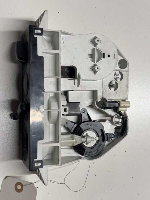 AC/Heater Climate Controller Panel Switch  Isuzu NPR 08-24 - Image 4