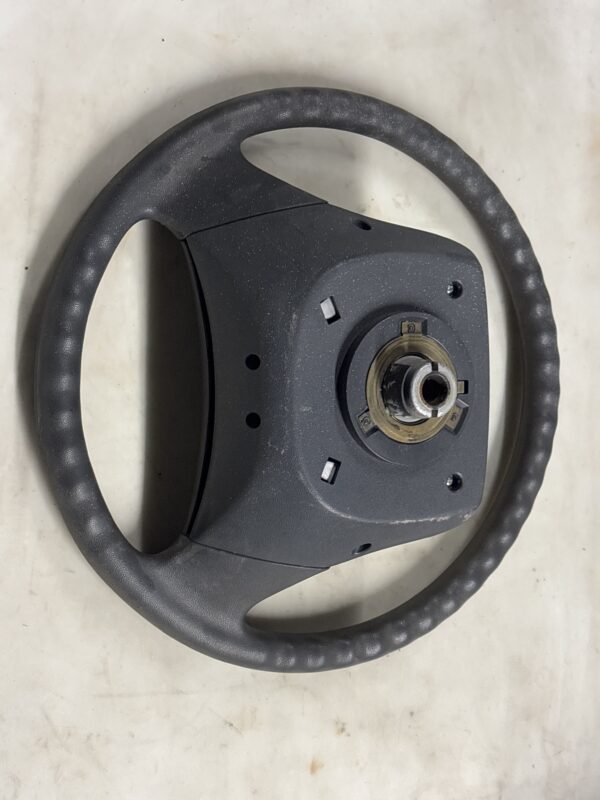 STEERING WHEEL  Isuzu Npr 2017 - Image 3