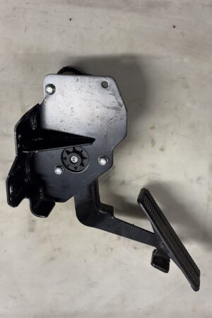 Gas Accelerator Pedal ISUZU NPR Gas 2012-2020 OEM 8980601540