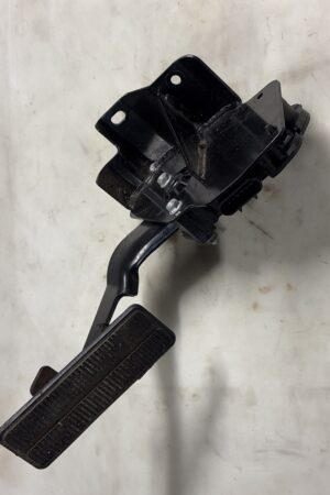 Gas Accelerator Pedal ISUZU NPR Gas 2012-2020 OEM 8980601540