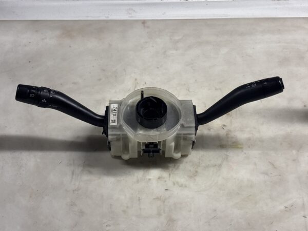 2007-2020 ISUZU NPR NQR NRR NPR-HD Combination Switch for Wiper and Turn Signal