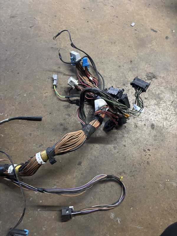 Wiring Harness  Cab  International MV607 2015 - Image 8