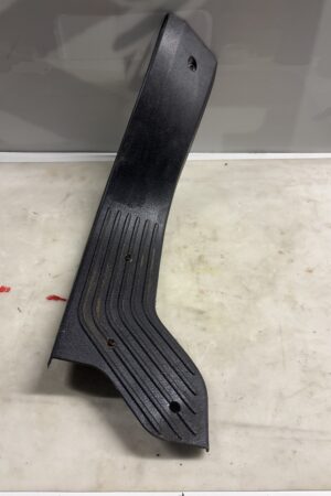 Door Sill Plate - Right Hand Side FREIGHTLINER  m2 106 18-46375-005