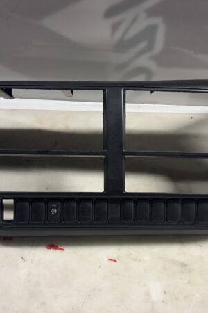 DASH CLUSTER SHROUD HINO 155 195