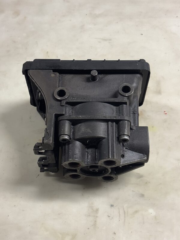 Bendix Tabs6 advanced trailer ABS valve/ECU K109325 - Image 5