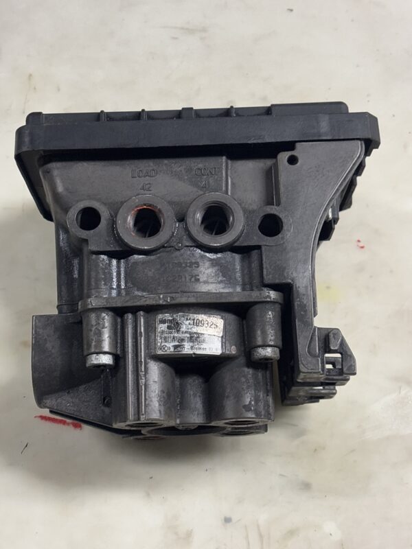 Bendix Tabs6 advanced trailer ABS valve/ECU K109325 - Image 2