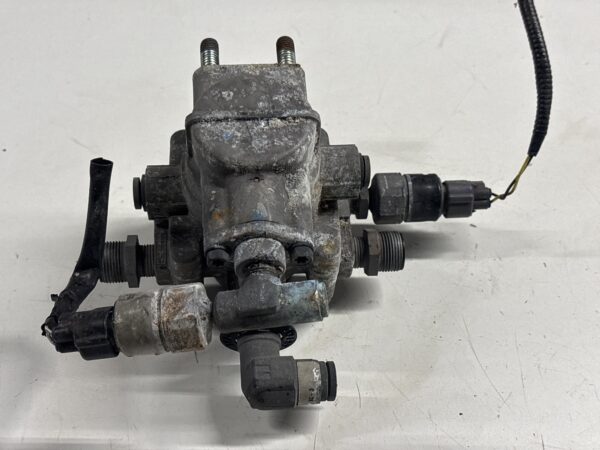Bendix Spring Brake Valve SR-7 INTERNATIONAL OEM K043387 - Image 2