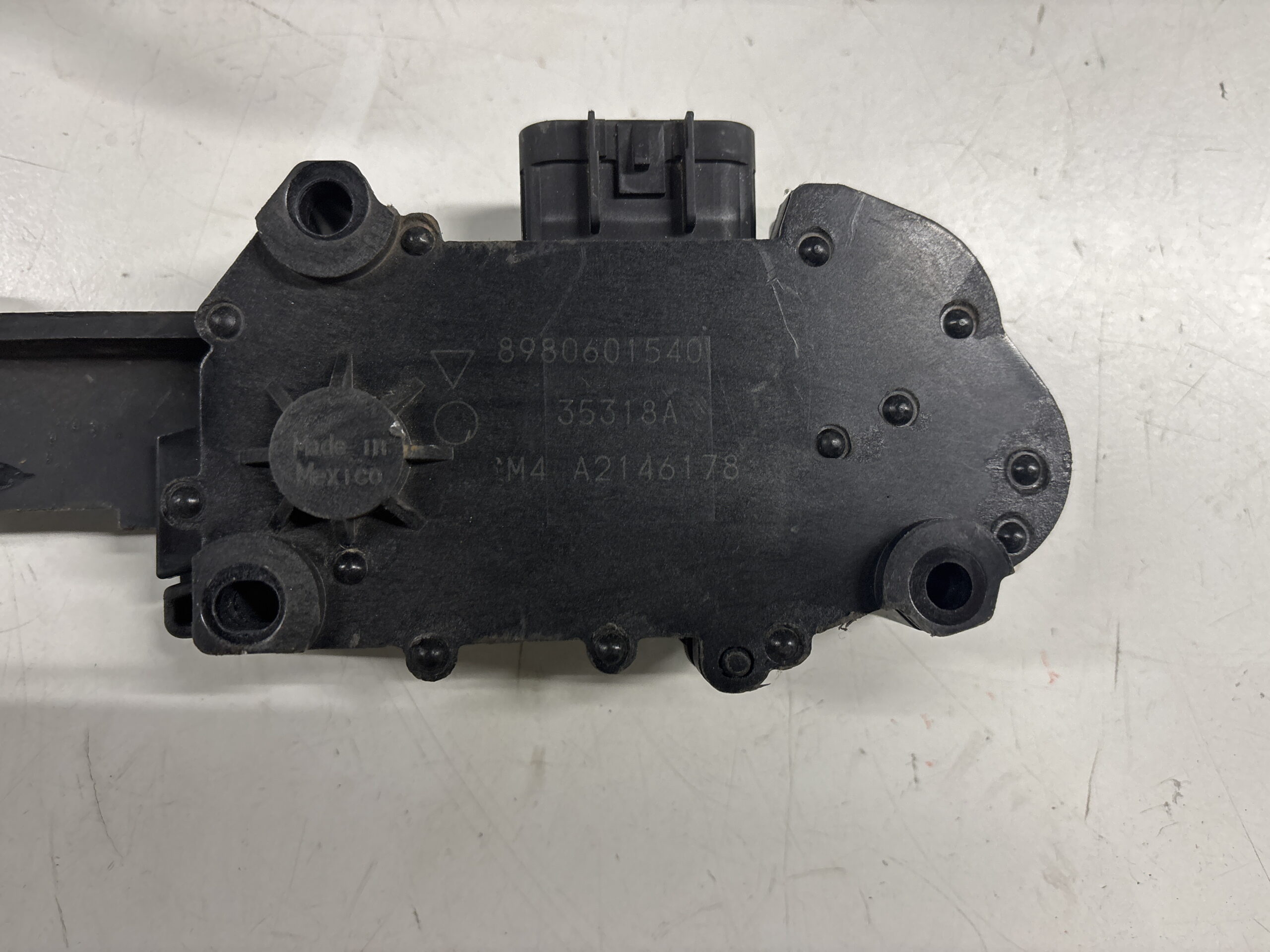 Gas Accelerator Pedal Isuzu 2012-2020 OEM 8980601540 - Image 2