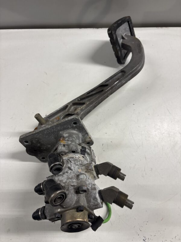 Brake Pedal Assy FREIGHTLINER M2 106 OEM A12-25703-000 - Image 5