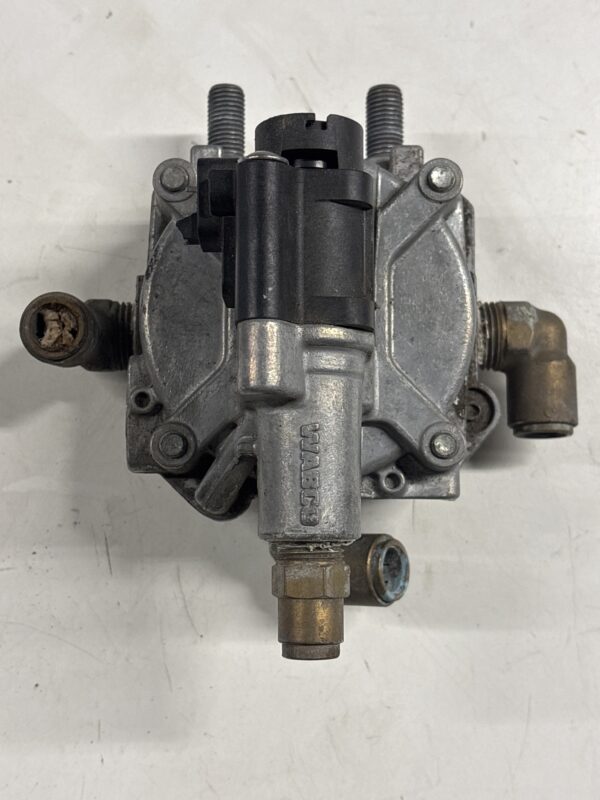 WABCO ABS Modulator Valve FREIGHTLINER CASCADIA OEM 4420010061