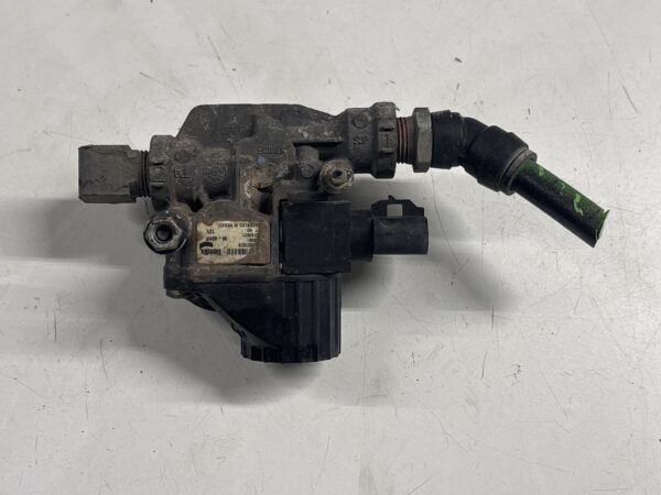 Bendix ABS Modulator Valve M-40HF INTERNATIONAL OEM 4037420C1