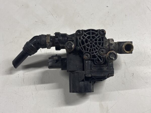 Bendix ABS Modulator Valve M-40HF INTERNATIONAL OEM 4037420C1 - Image 3