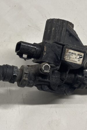 Bendix ABS Modulator Valve M-40HF INTERNATIONAL OEM 4037420C1