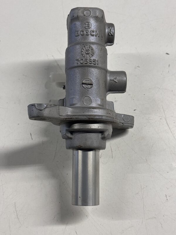 BOSCH Brake Master Cylinder FUSO Canter 705851
