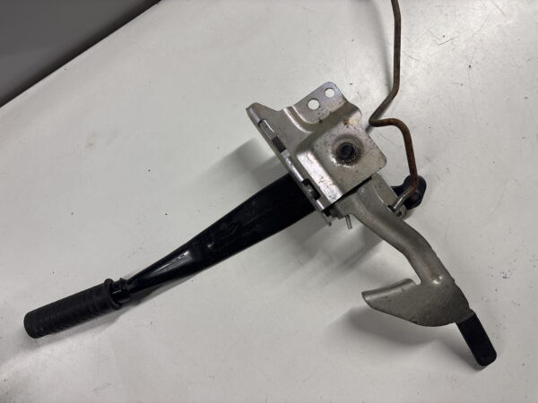 Cab Release Lock Handle ISUZU NPR OEM - Image 2