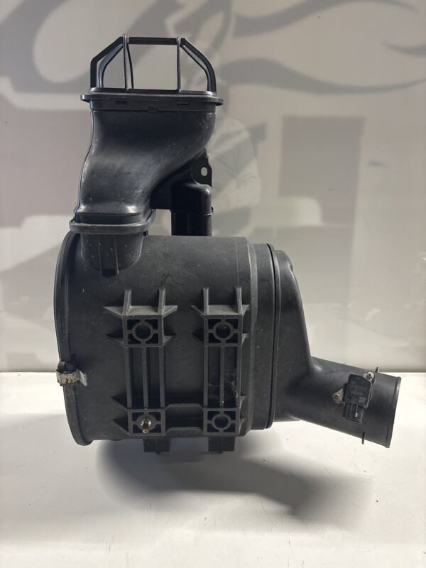 Air Cleaner HINO OEM 22204-E0010 - Image 3