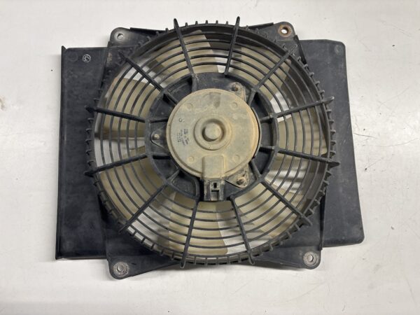 A/C Condenser Cooling Fan Motor w/ Shroud ISUZU NRR OEM 1680000-8230 - Image 2