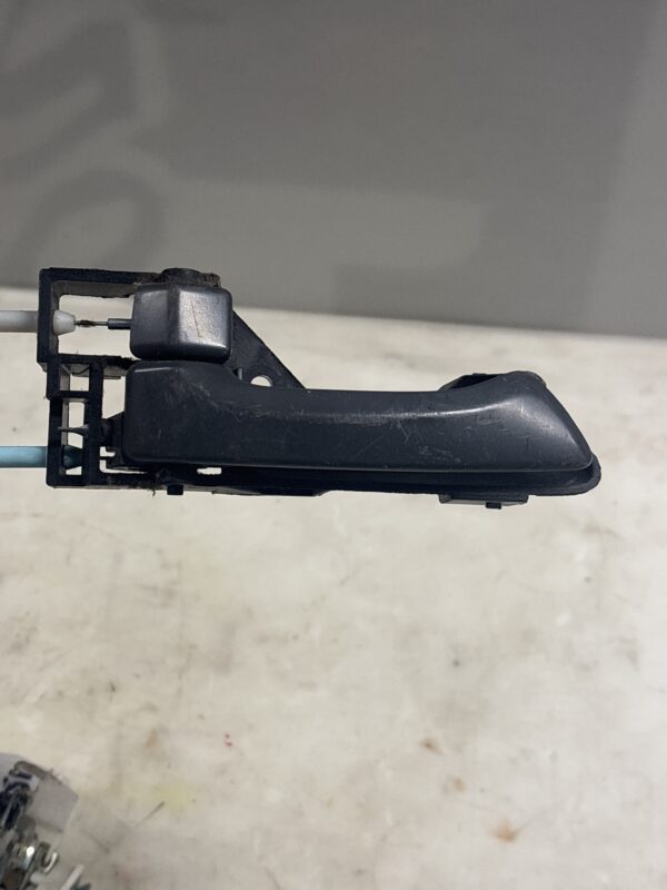 Front Left Door Latch w/ Inside Handle ISUZU NPR OEM - Image 6
