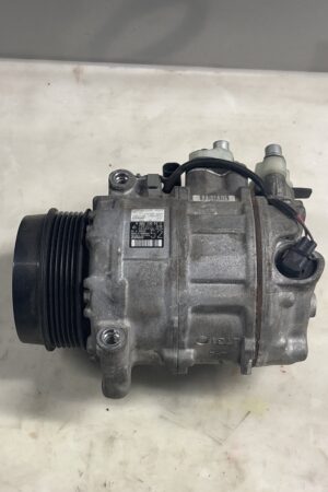 Refrigerant Compressor Mercedes-Benz (002-230-52-11)