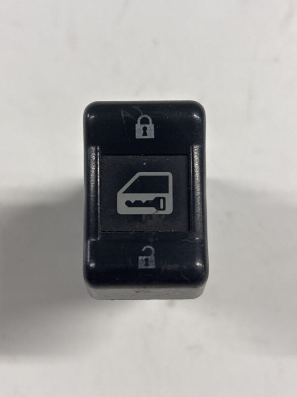 Door Lock Switch ISUZU NPR OEM M32706