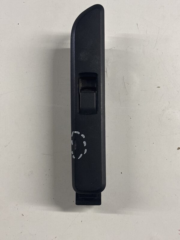 Front Right Door Window Switch Mitsubishi Fuso OEM MK645723