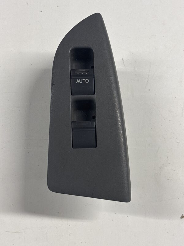 Front Left Door Master Window Switch ISUZU NPR 2012-2020 OEM w/o Back Cap