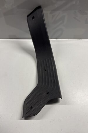 Front Left Door Sill Plate FREIGHTLINER M2 2022 OEM 18-46375-004