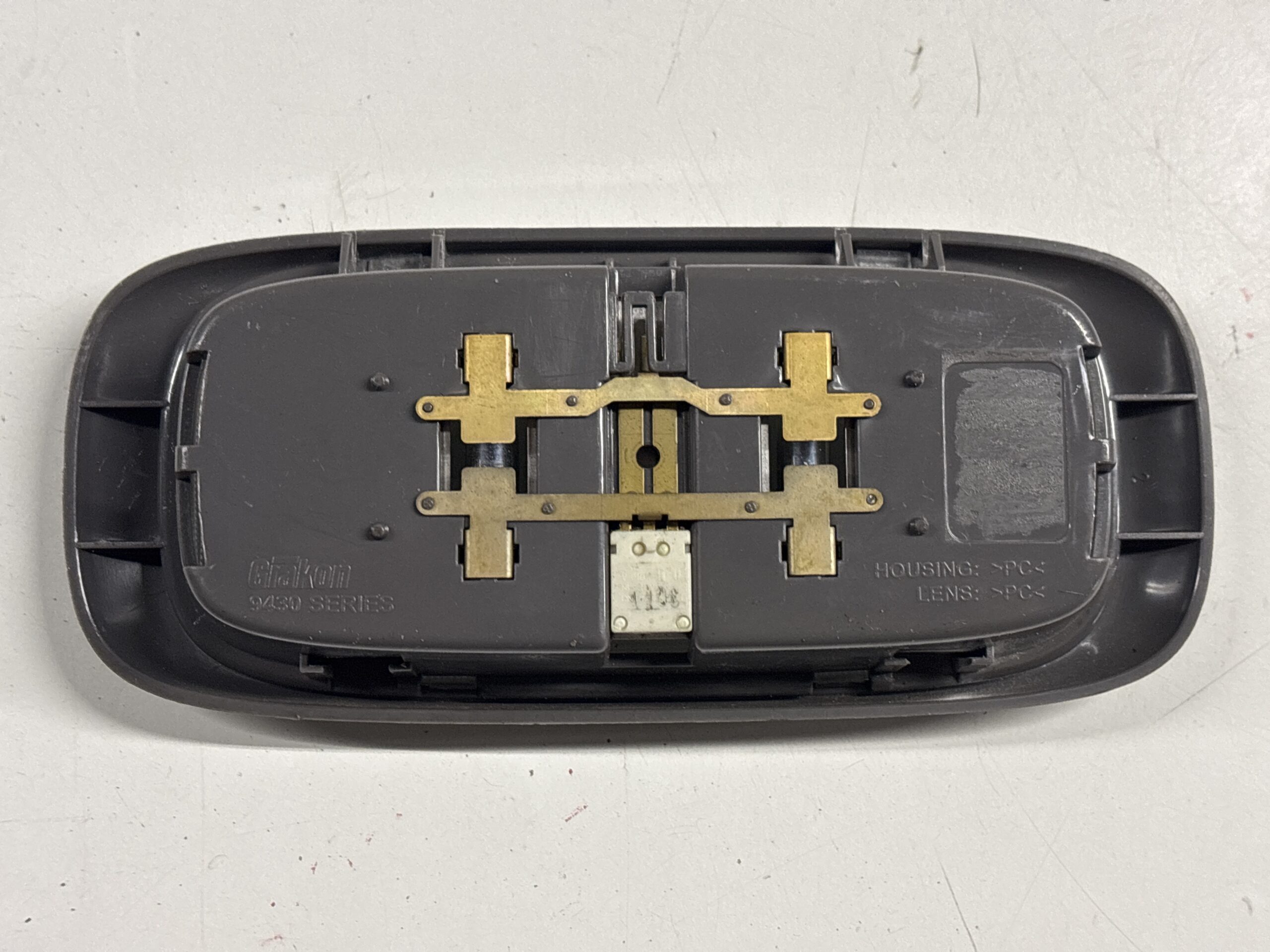 Rear Overhead Dome Light FREIGHTLINER M2 2015 OEM - Image 2