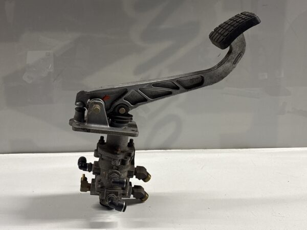 Brake Pedal Assy FREIGHTLINER M2 2015 OEM 12-20222-000 A12-25191-000