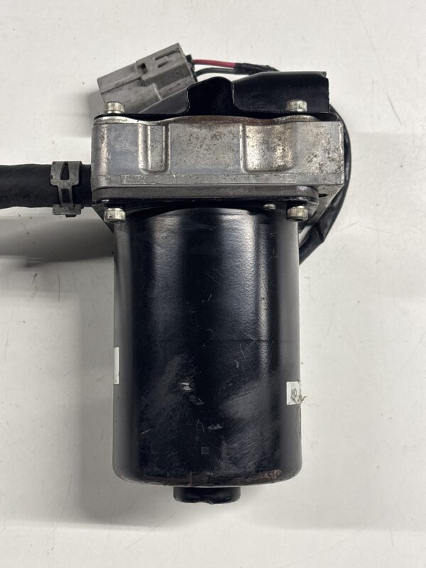 Vacuum Pump HINO OEM 18043780 - Image 3