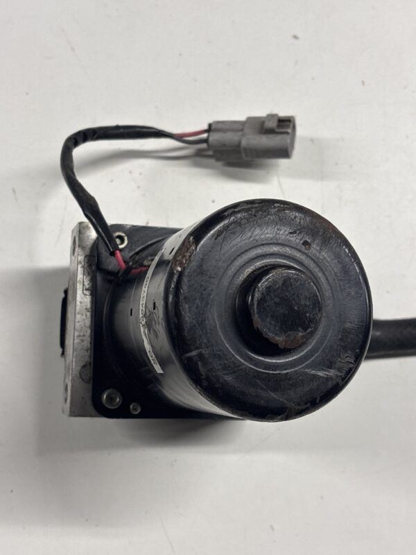 Vacuum Pump HINO OEM 18043780 - Image 5