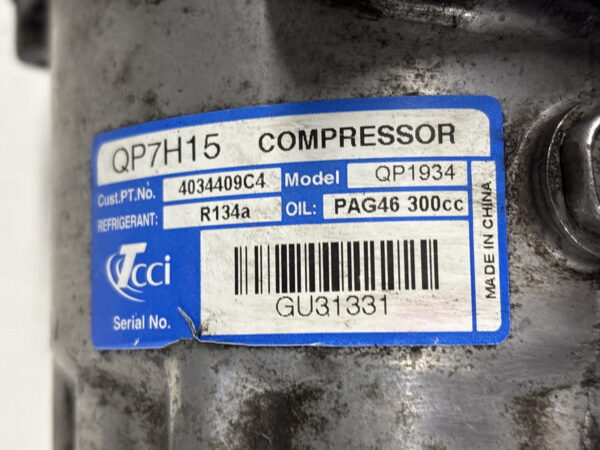 A/C Compressor INTERNATIONAL OEM 4034409C4 - Image 2