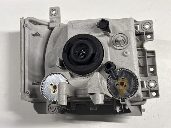 Front Left Headlight Headlamp ISUZU NPR 2012-2020 OEM - Image 3