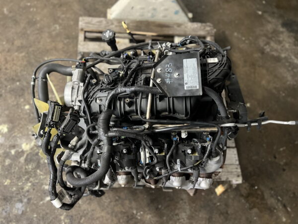 Engine Motor 6.0L ISUZU NPR HD Gas 2018 OEM 812553399 12680605 - Image 2