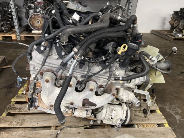 Engine Motor 6.0L ISUZU NPR HD Gas 2019 OEM 812553399 12680606 - Image 3