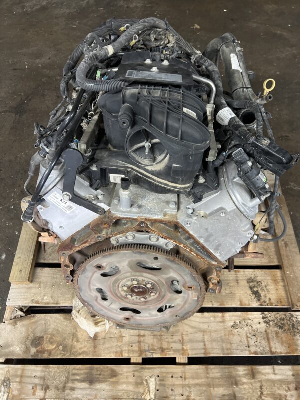 Engine Motor 6.0L ISUZU NPR HD 2017 OEM 812553399 12642269