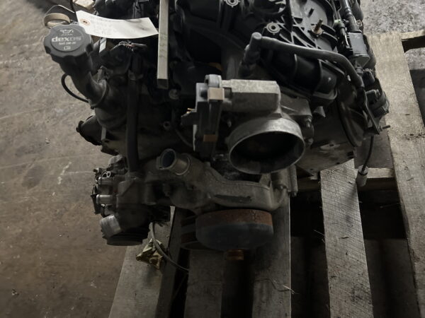 Engine Motor 6.0L ISUZU NPR HD 2018 OEM 812553399 12642269 - Image 5
