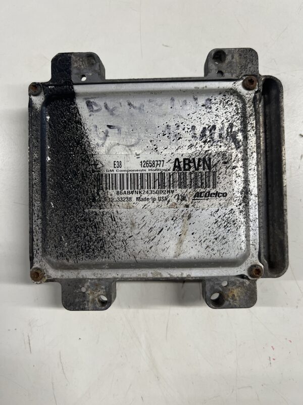 Engine Control Module ISUZU NPR Gas 2012-2020 OEM 8126587770 12658777 - Image 2