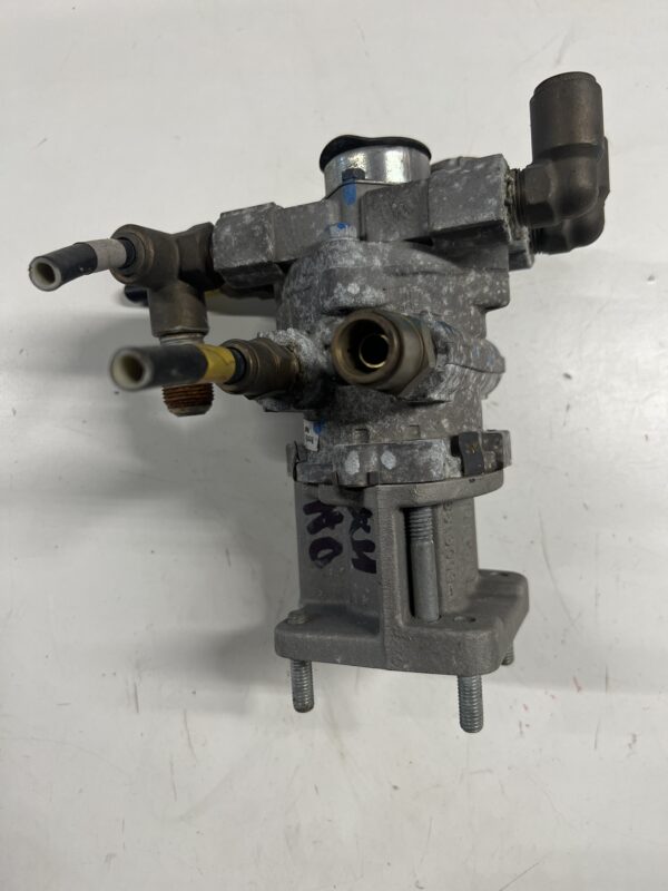 Bendix Air Brake Valve HINO OEM 5005889 T-5006133