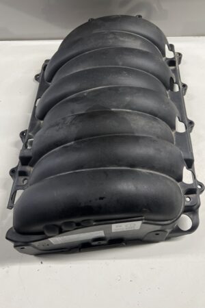 Intake Manifold Cover ISUZU NPR Gas 6.6L 2022 OEM 8126937410 12724937