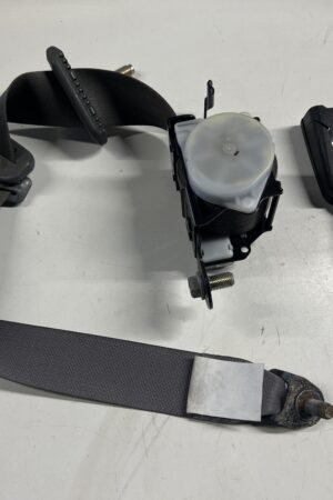 IMMI Front Seat Belt Buckle & Retractor 2PC OEM