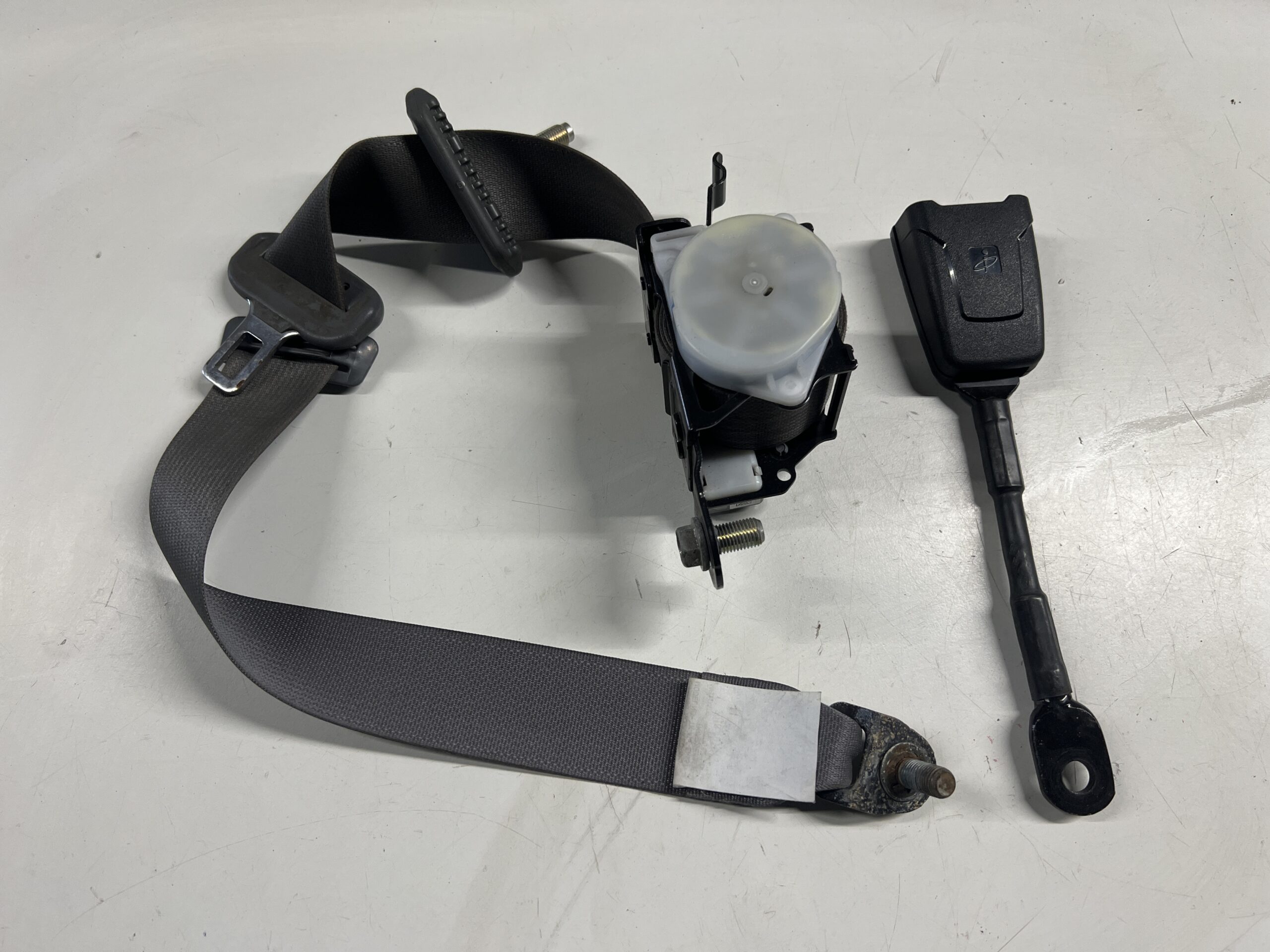IMMI Front Seat Belt Buckle & Retractor 2PC OEM