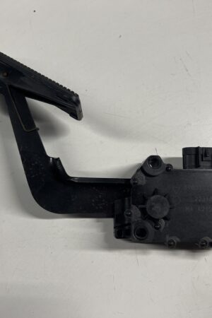 Gas Accelerator Pedal ISUZU NPR Gas 2012-2020 OEM 8980601540